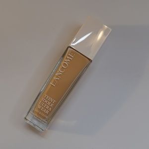 LANCOME Ultra Wear Care & Glow Foundation in shade 115C